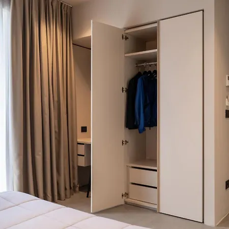 Aparthotel Amare & *