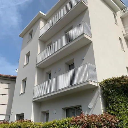 Aparthotel Amare &